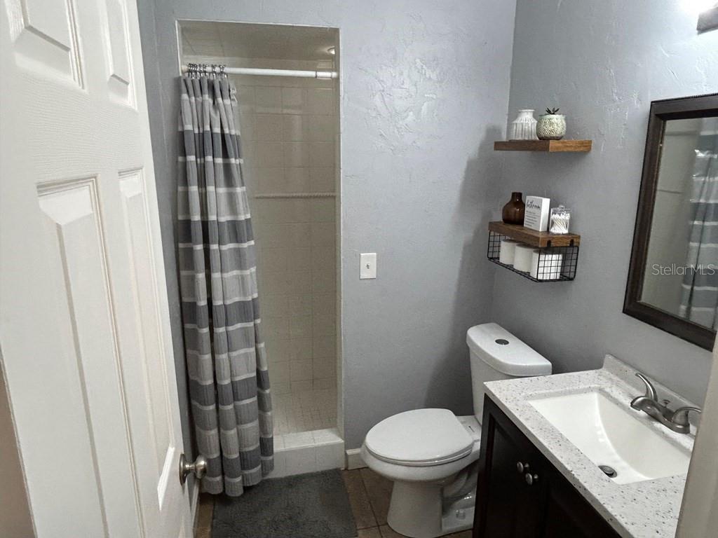 Image 10 of 16 For 25429 19th Avenue