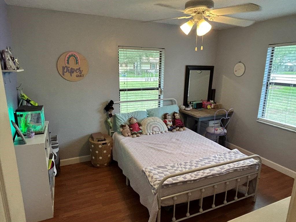 Image 11 of 16 For 25429 19th Avenue