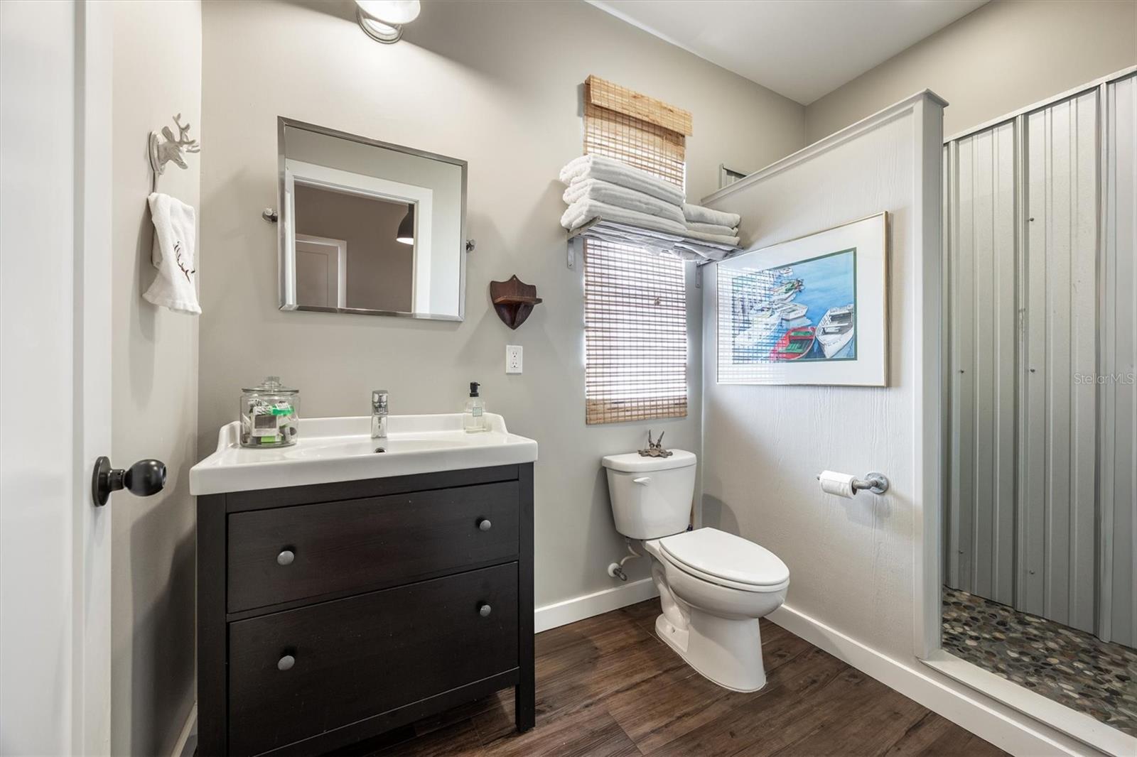 Image 20 of 48 For 1412 Baden Powell Road