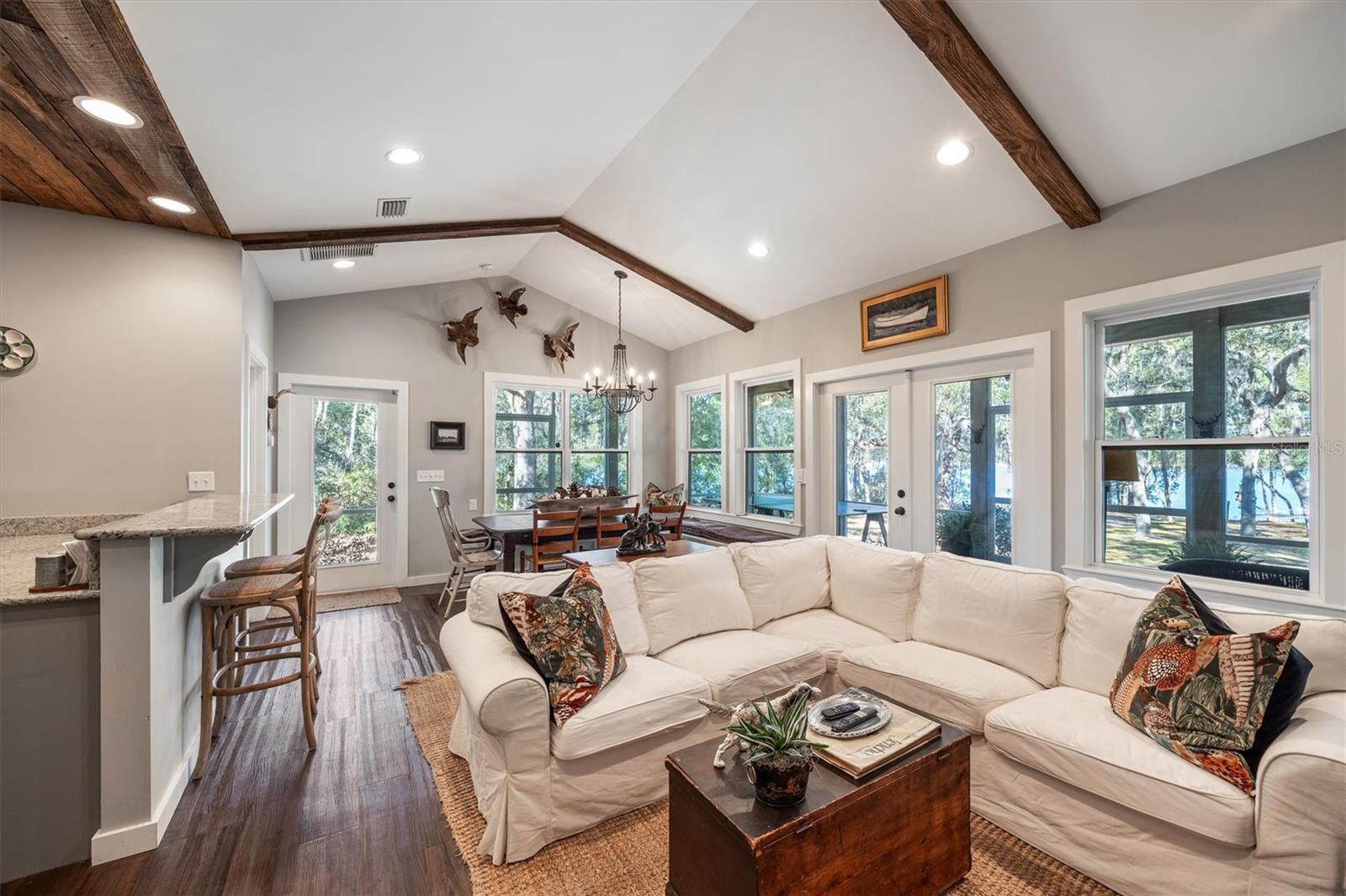 Image 4 of 48 For 1412 Baden Powell Road