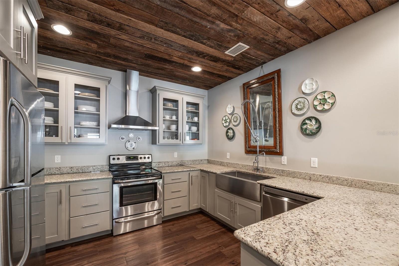 Image 9 of 48 For 1412 Baden Powell Road