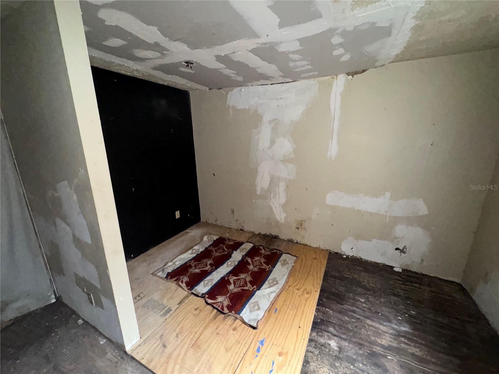 Image 17 of 22 For 1919 55th Avenue