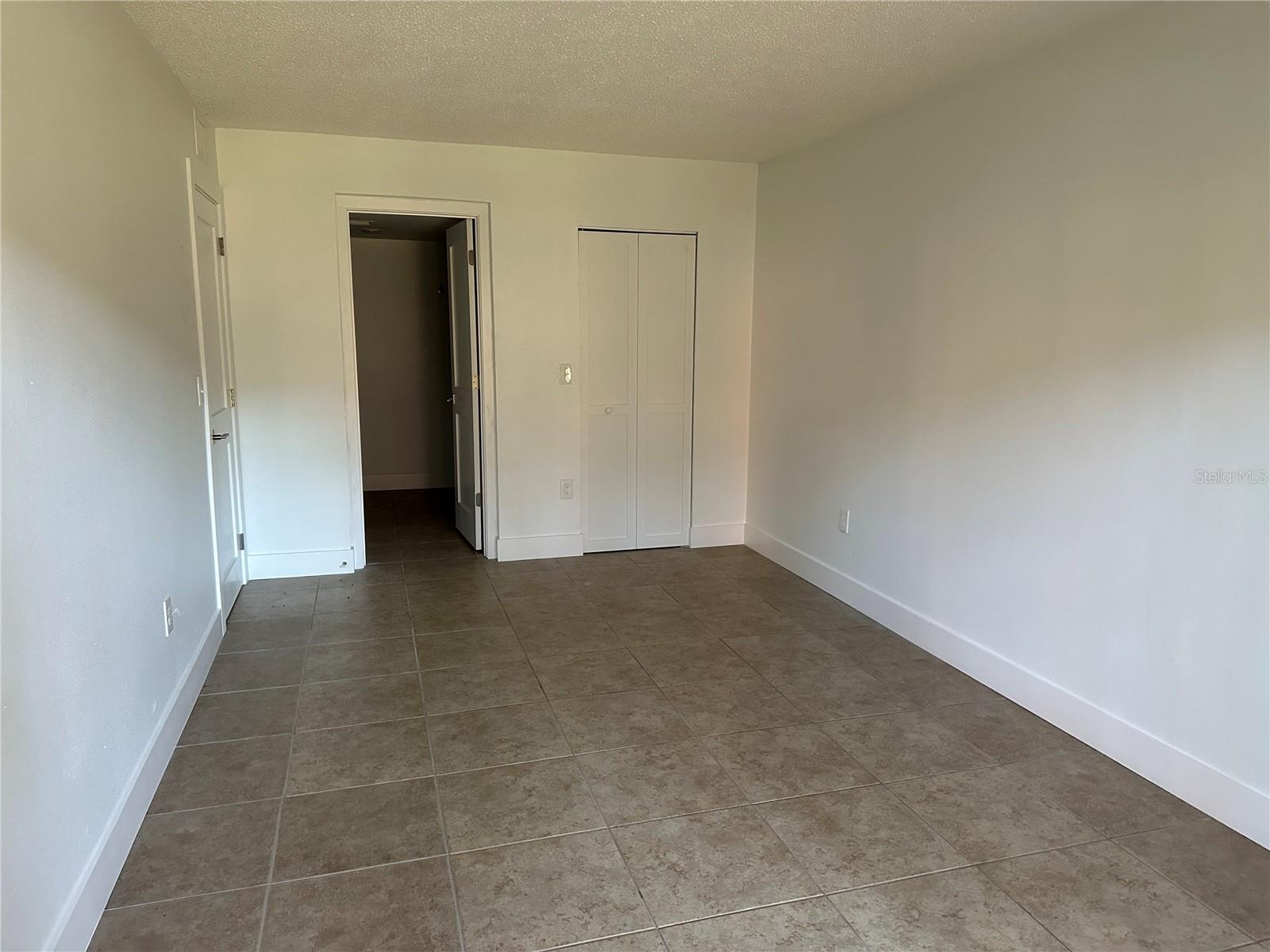 Image 17 of 28 For 4805 Alt 19 217