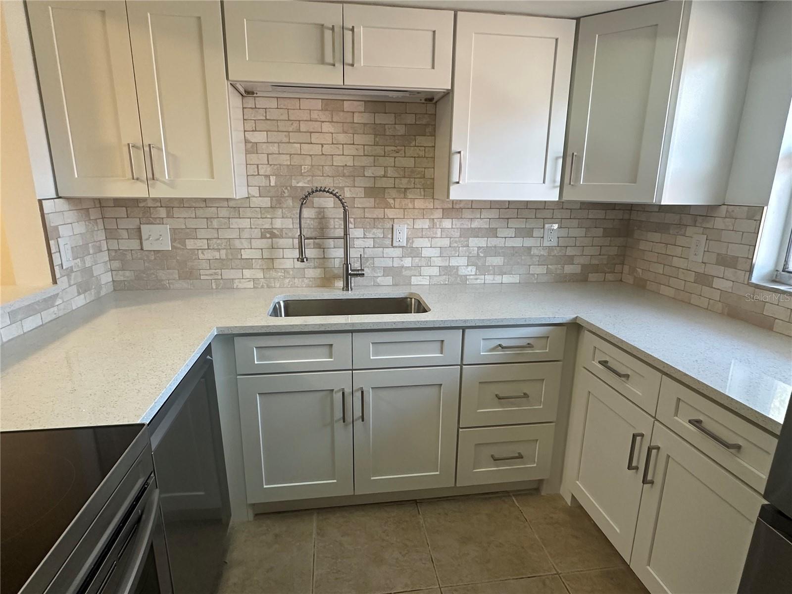 Image 5 of 28 For 4805 Alt 19 217