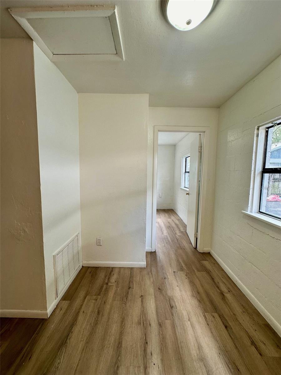 Image 16 of 25 For 647 Waldo Road