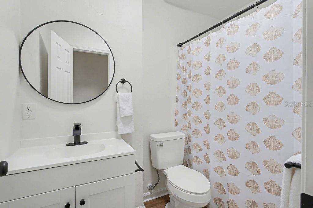 Image 10 of 27 For 526 3rd Street