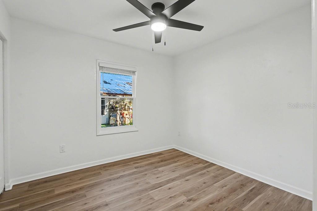 Image 11 of 27 For 526 3rd Street