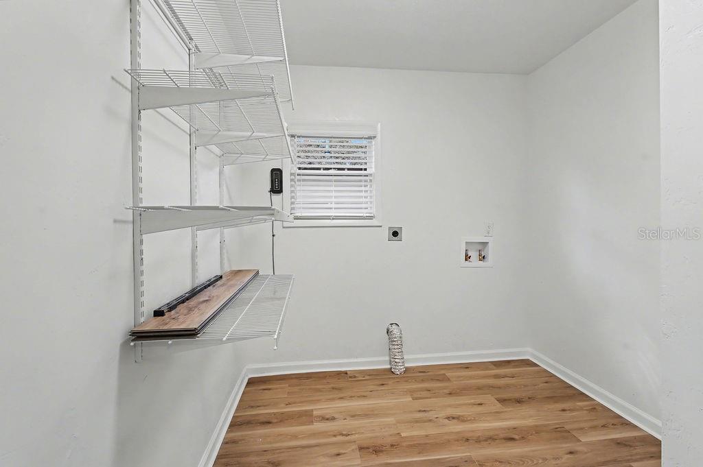 Image 8 of 27 For 526 3rd Street