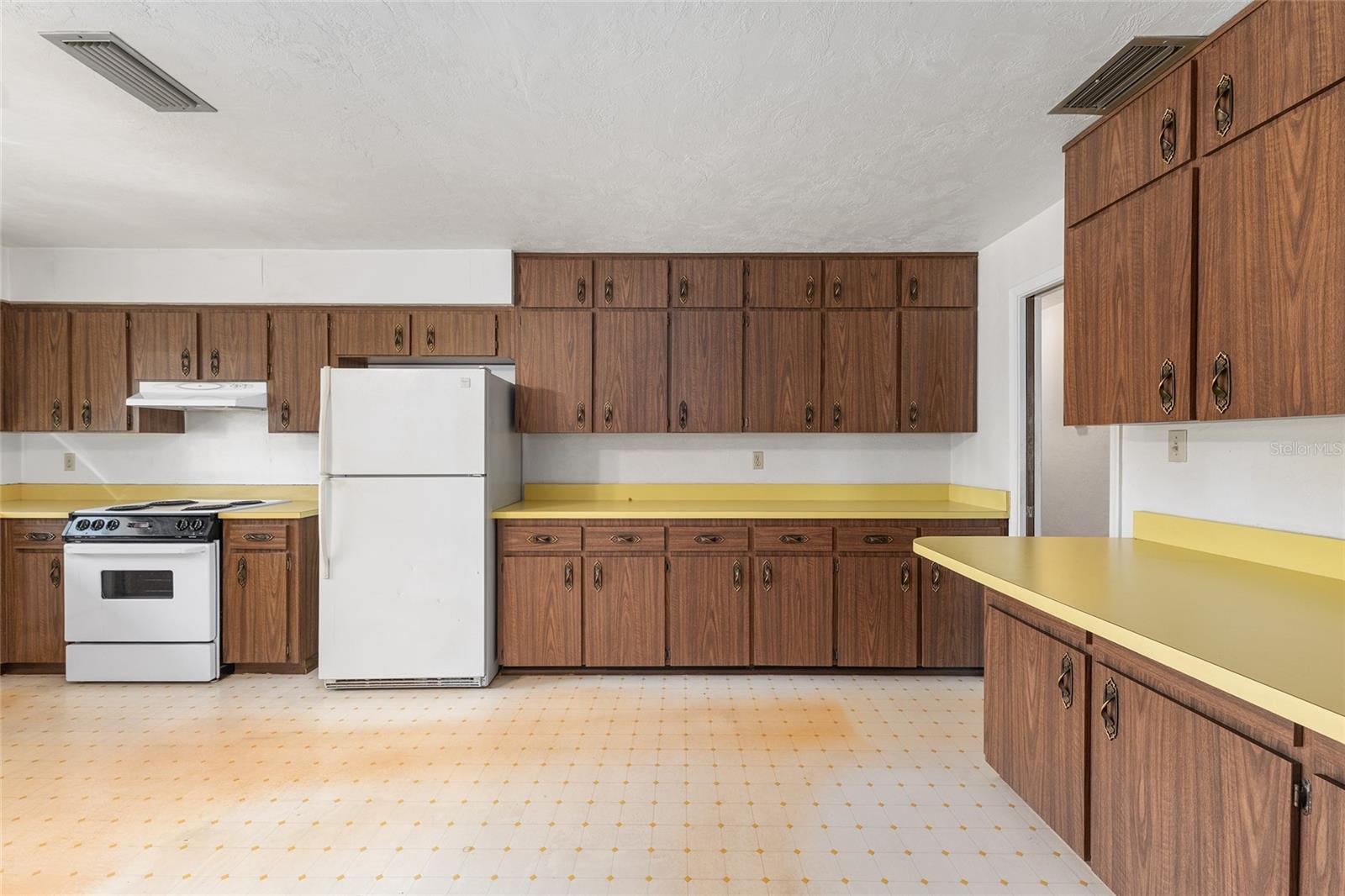 Image 12 of 39 For 2629 55th Boulevard