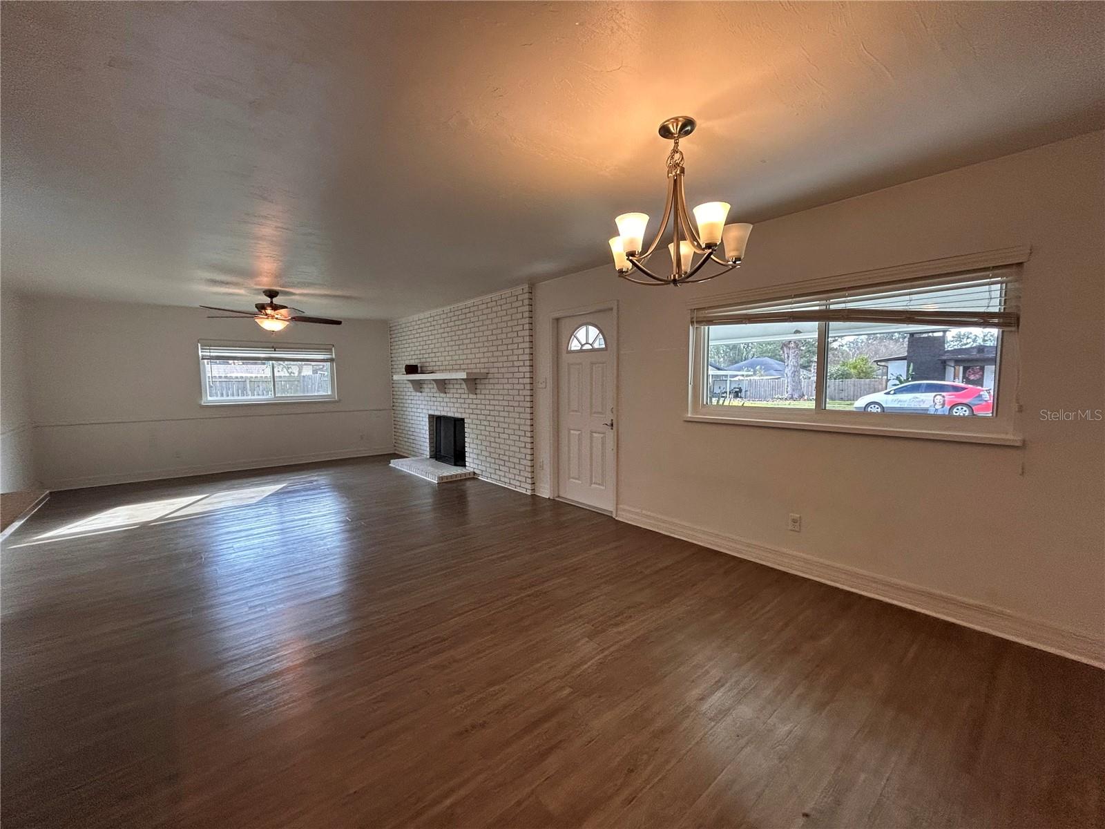 Image 2 of 27 For 16633 173rd Terrace