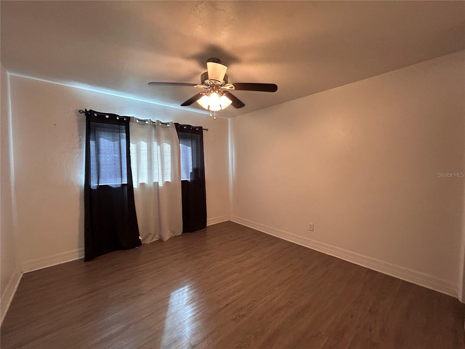 Image 20 of 27 For 16633 173rd Terrace