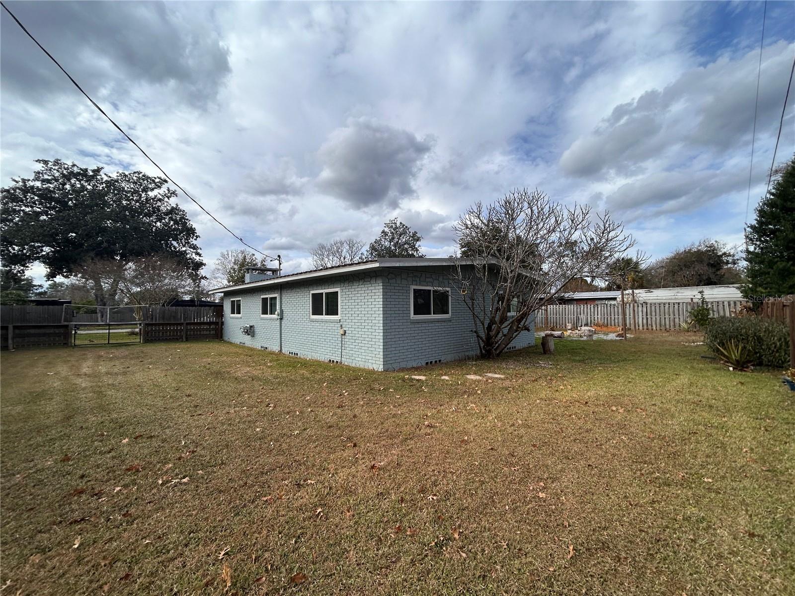 Image 26 of 27 For 16633 173rd Terrace