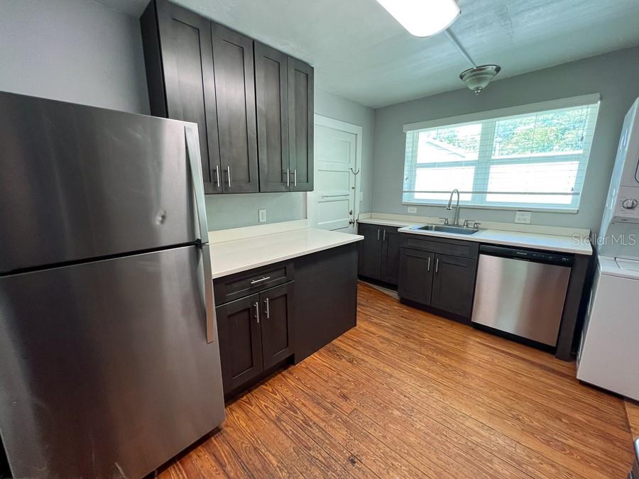 Image 5 of 20 For 204 18th Street 4