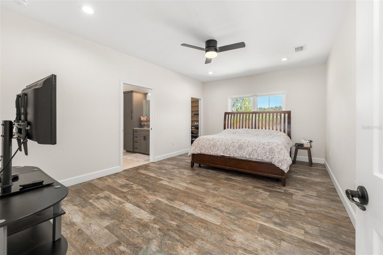 Image 20 of 37 For 26530 110th Avenue