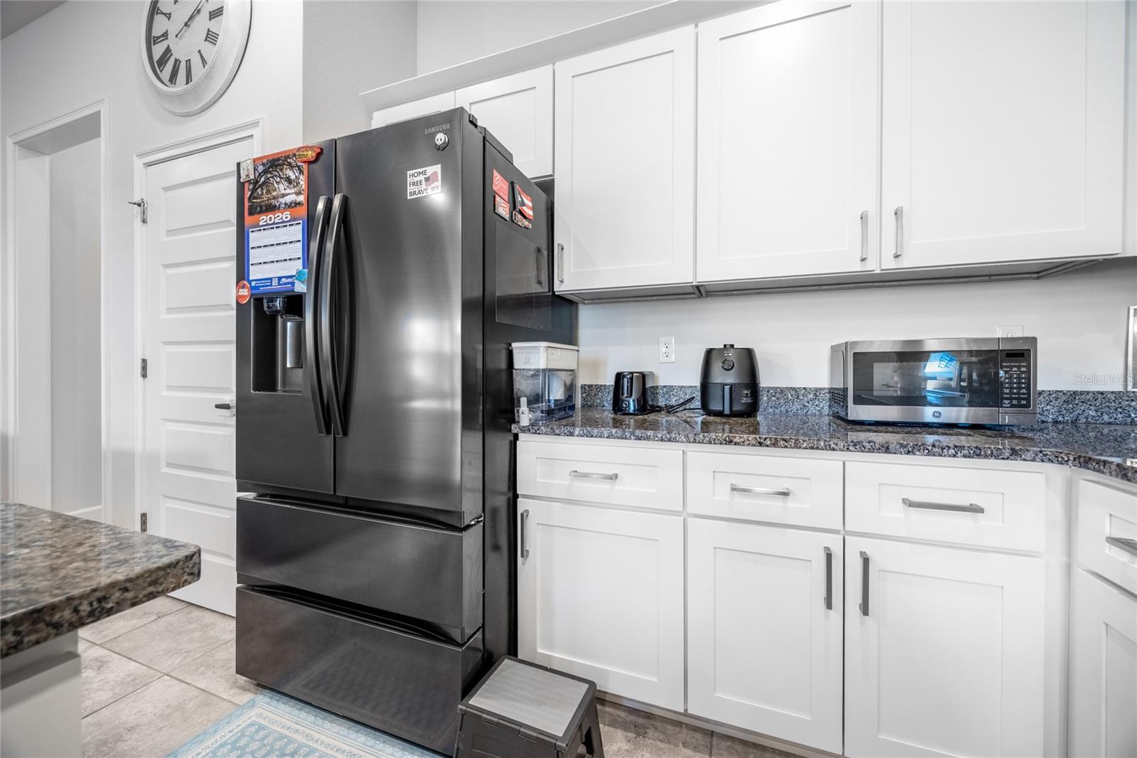 Image 14 of 52 For 25034 24th Place