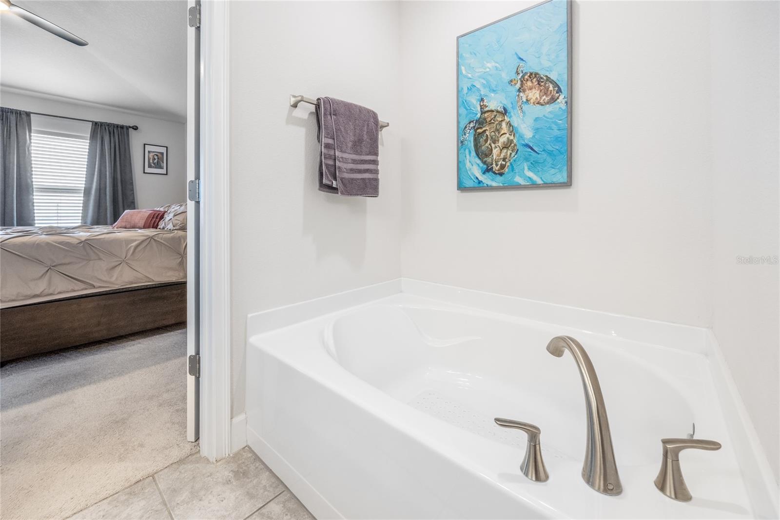 Image 27 of 52 For 25034 24th Place