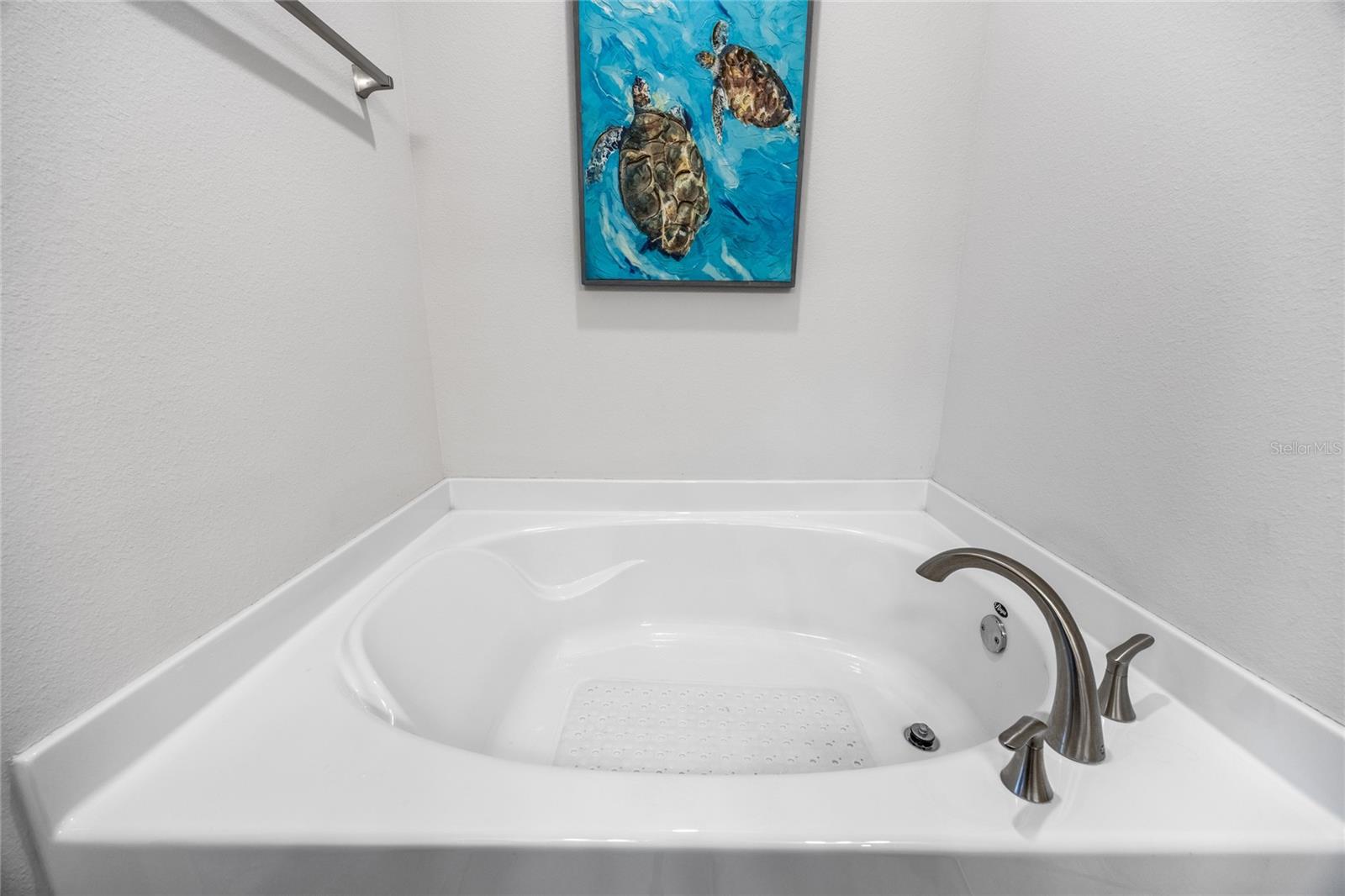 Image 28 of 52 For 25034 24th Place