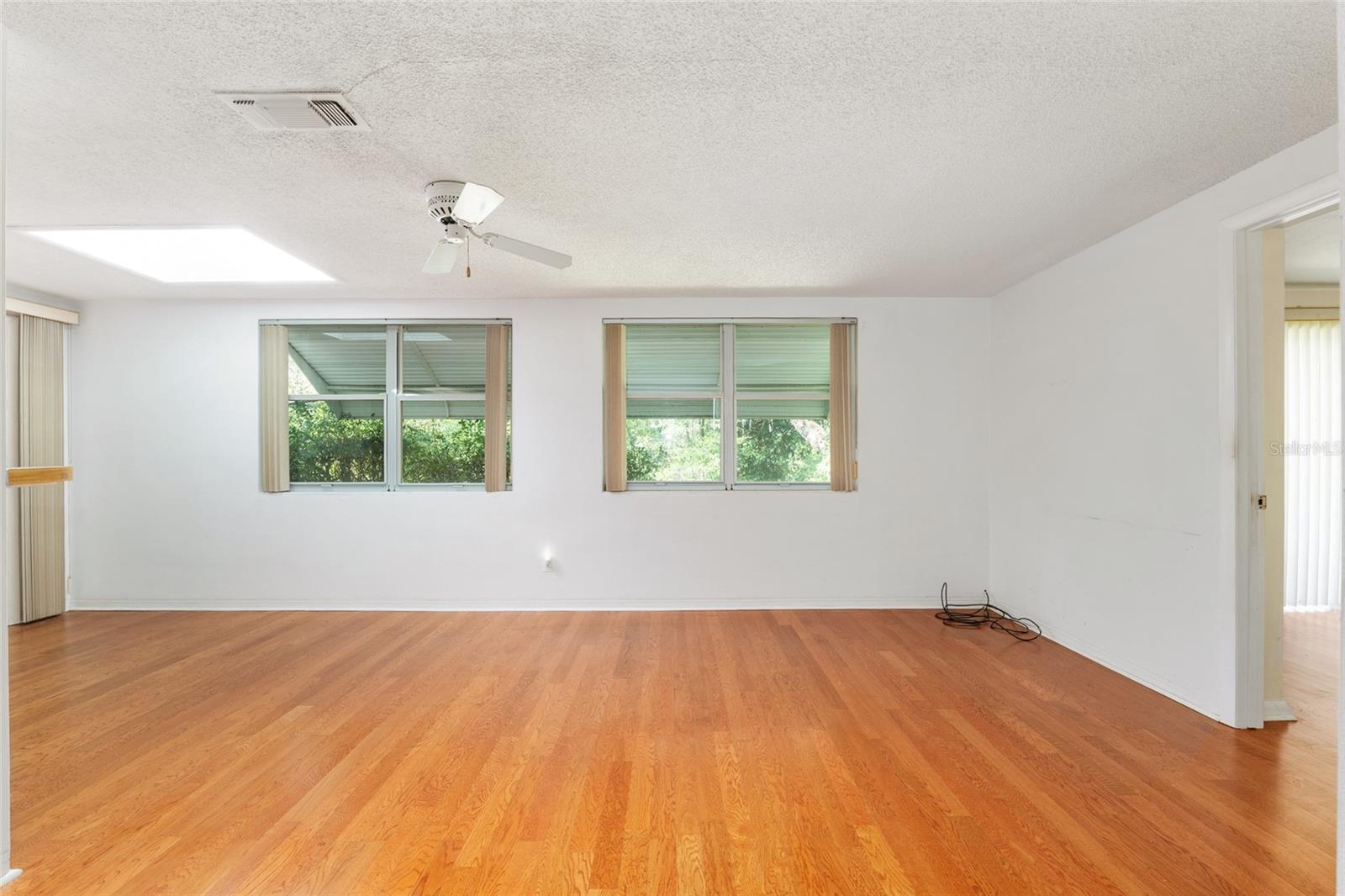 Image 16 of 65 For 560 Country Club Drive