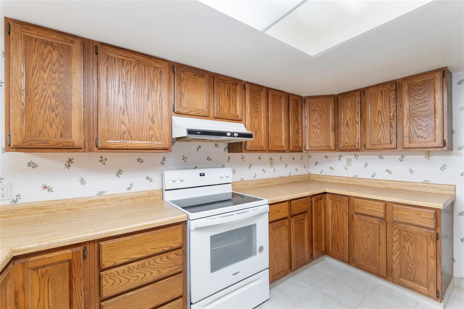 Image 25 of 65 For 560 Country Club Drive