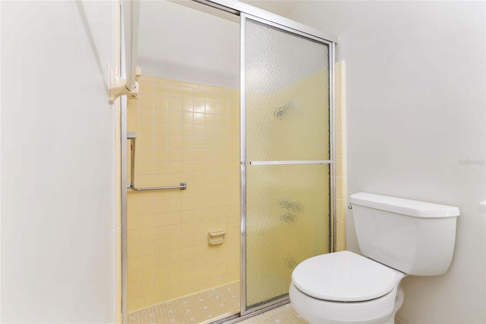 Image 32 of 65 For 560 Country Club Drive