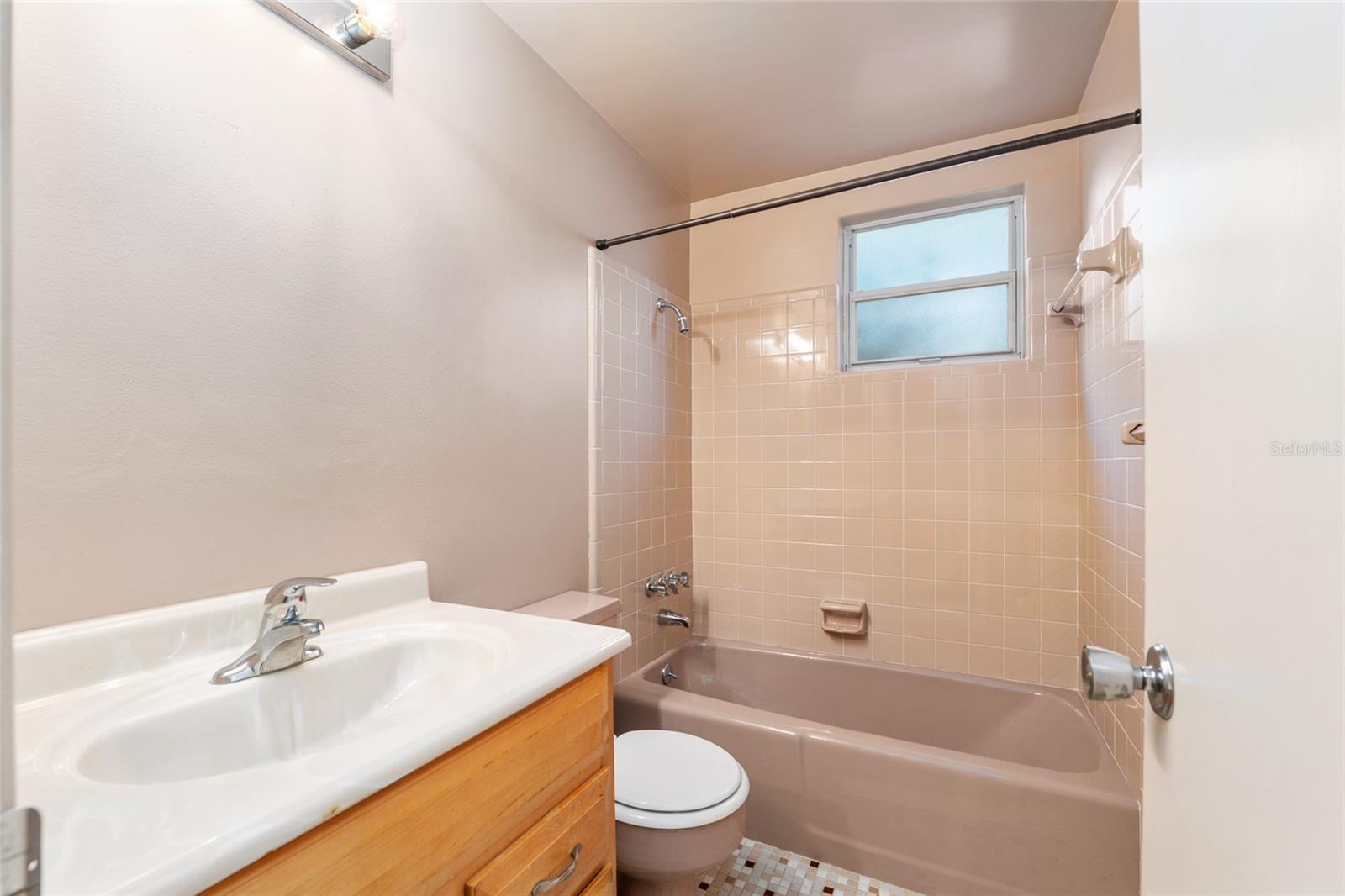 Image 42 of 65 For 560 Country Club Drive