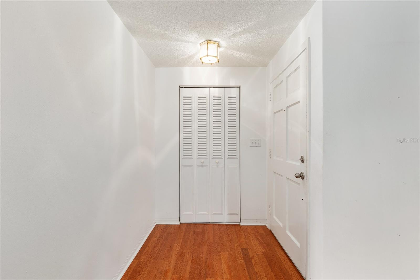 Image 6 of 65 For 560 Country Club Drive