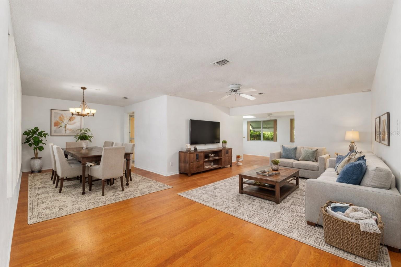 Image 7 of 65 For 560 Country Club Drive