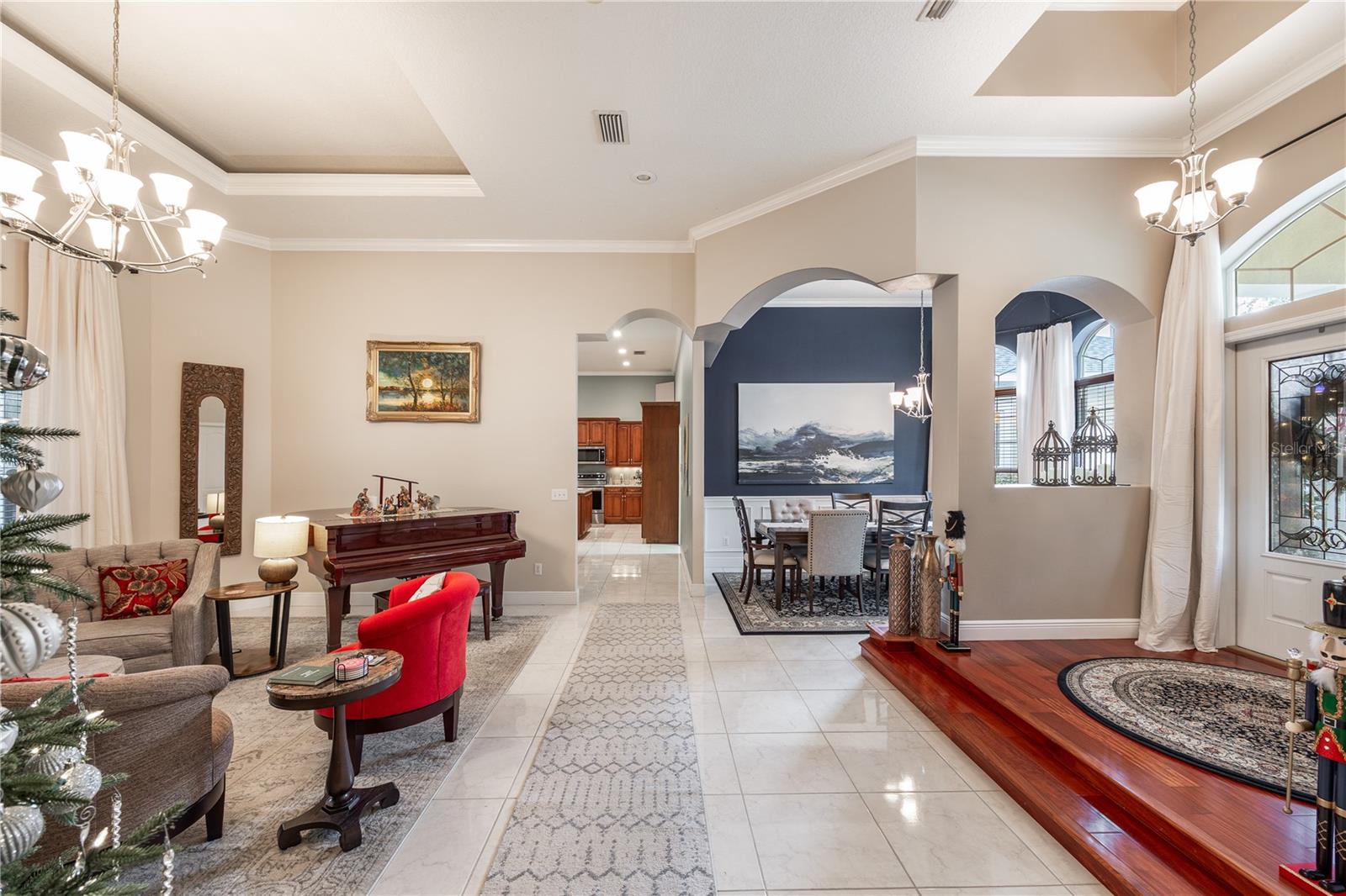 Image 19 of 77 For 163 Amber Court