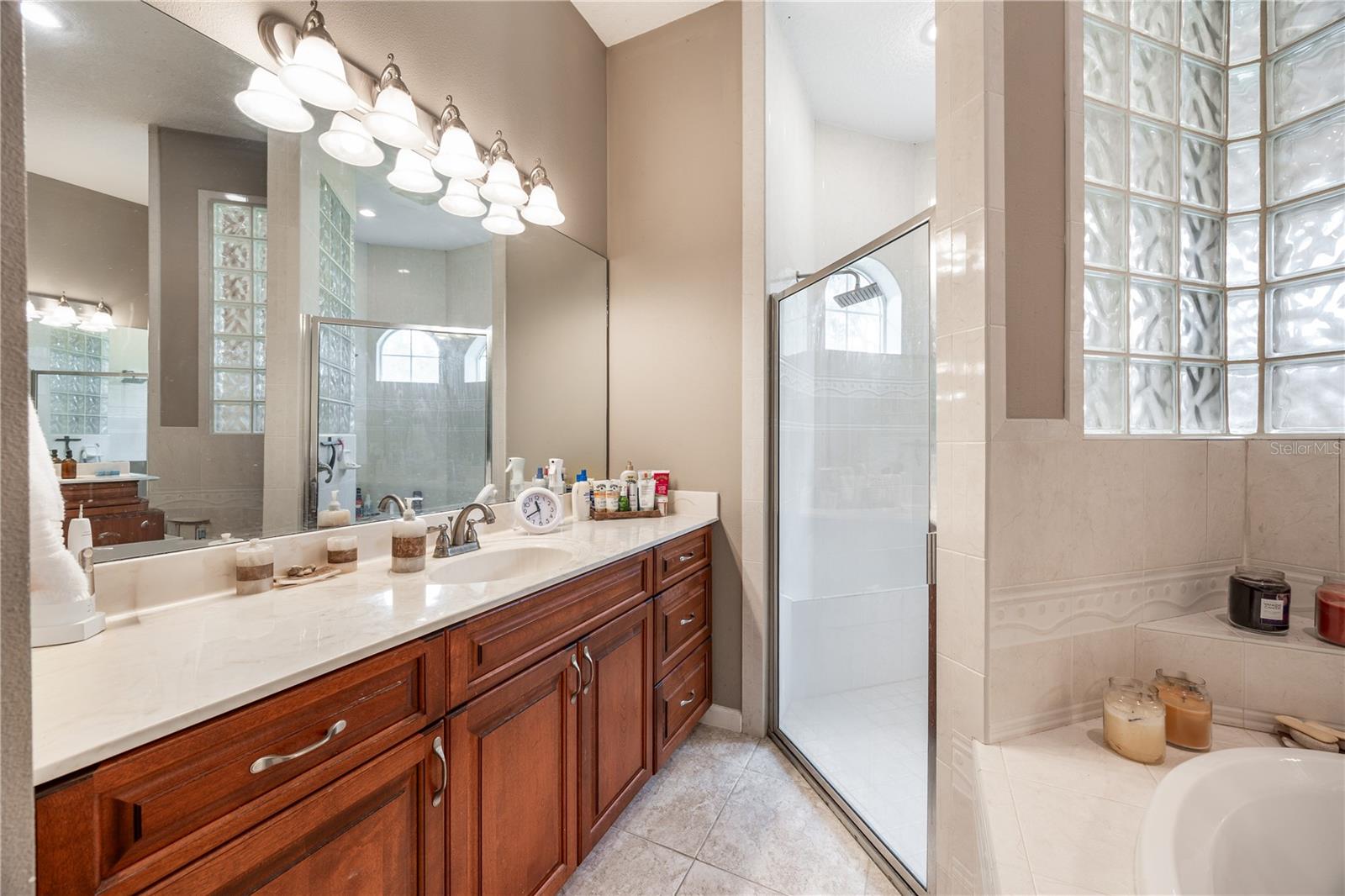 Image 42 of 77 For 163 Amber Court