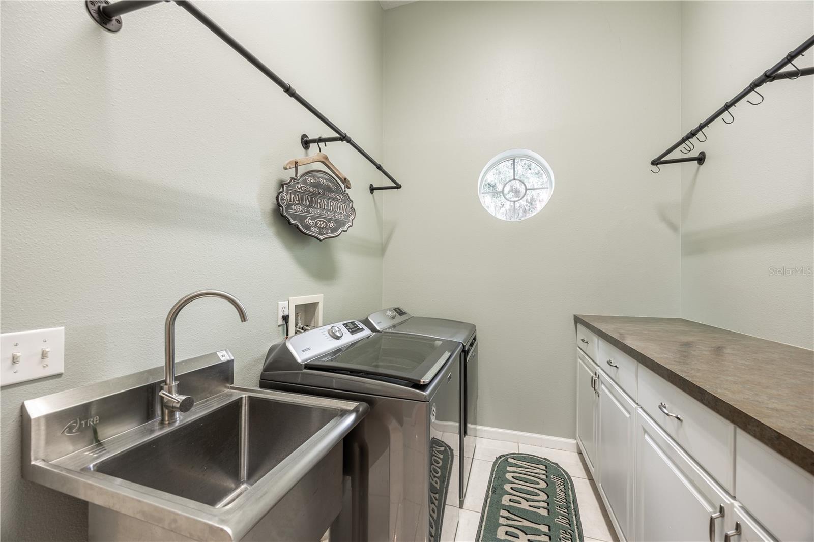 Image 45 of 77 For 163 Amber Court