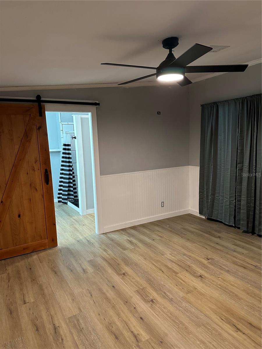 Image 17 of 19 For 448 Central Terrace