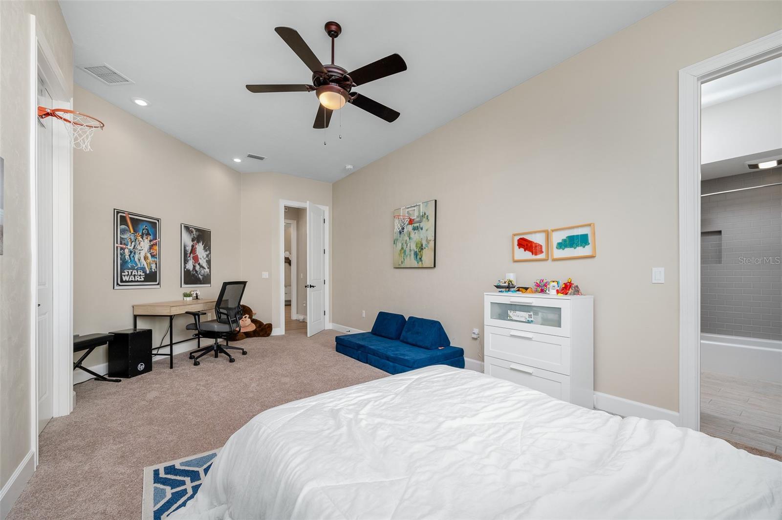 Image 33 of 47 For 691 136th Street