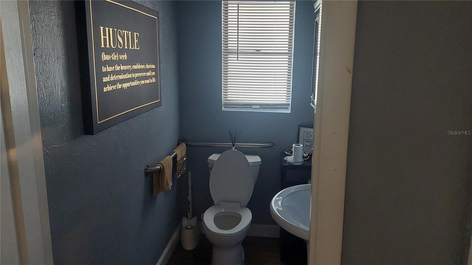 Image 12 of 16 For 1103 13th Street