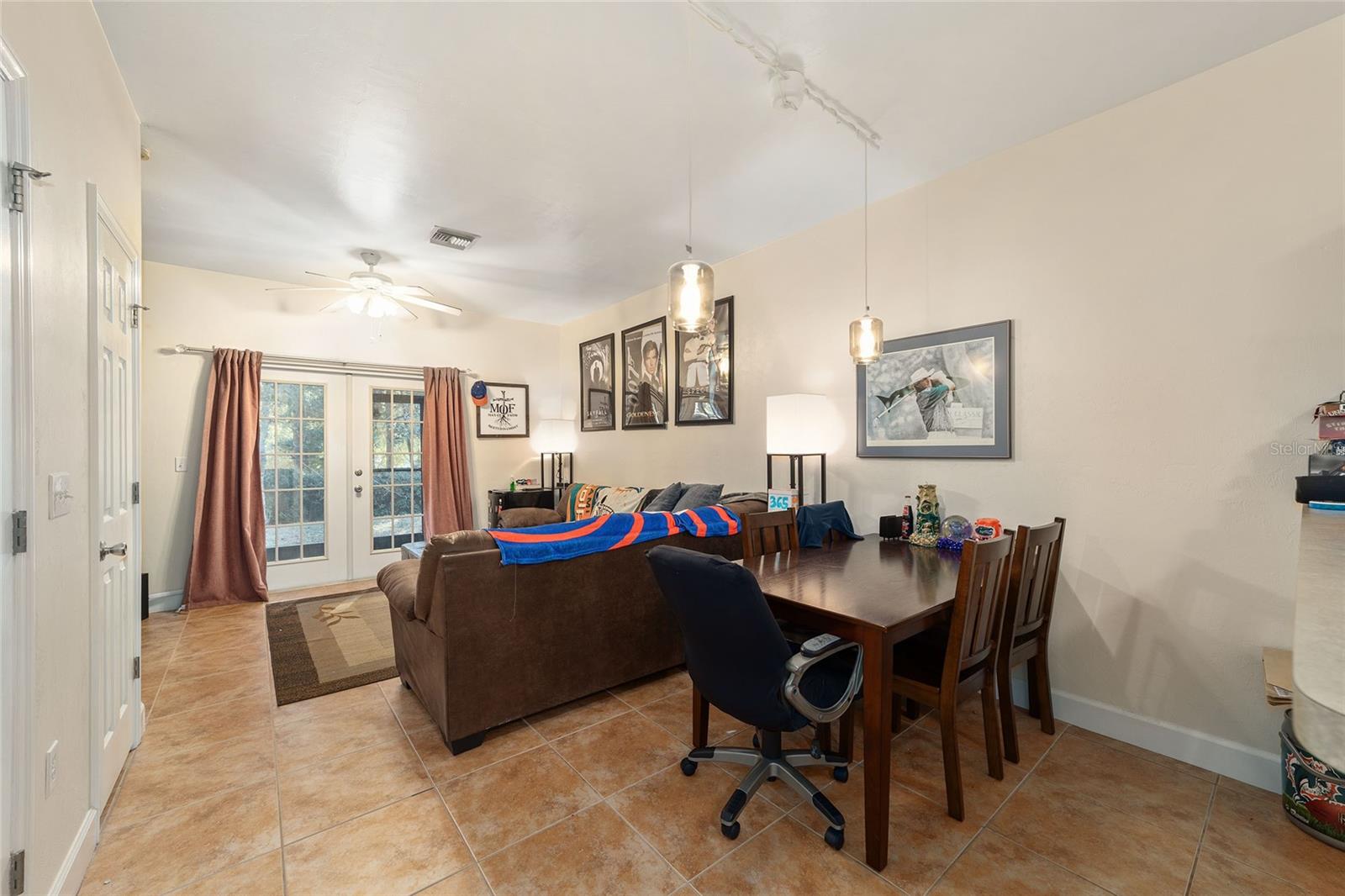 Image 12 of 32 For 2915 35th Place 102