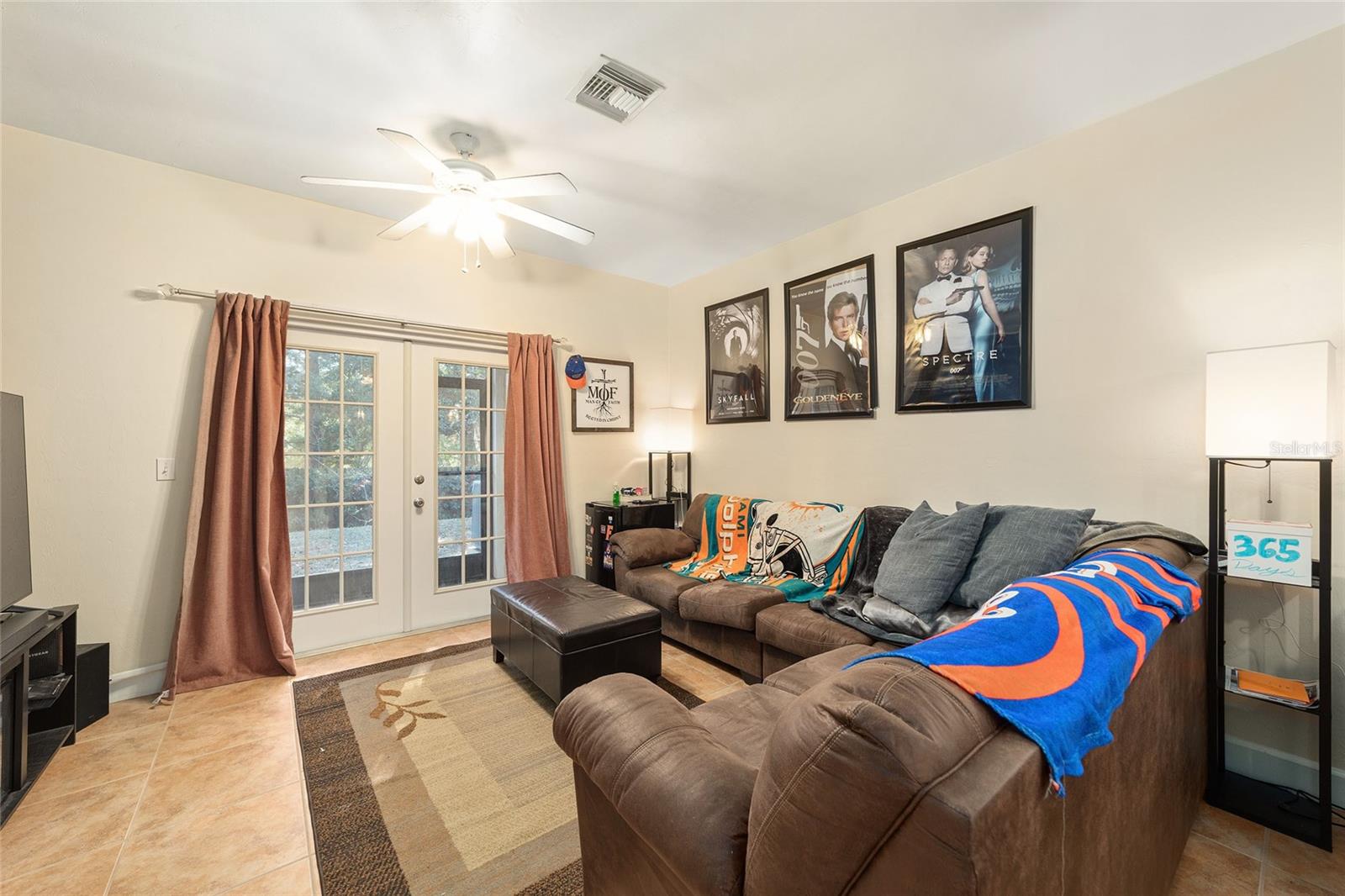 Image 15 of 32 For 2915 35th Place 102