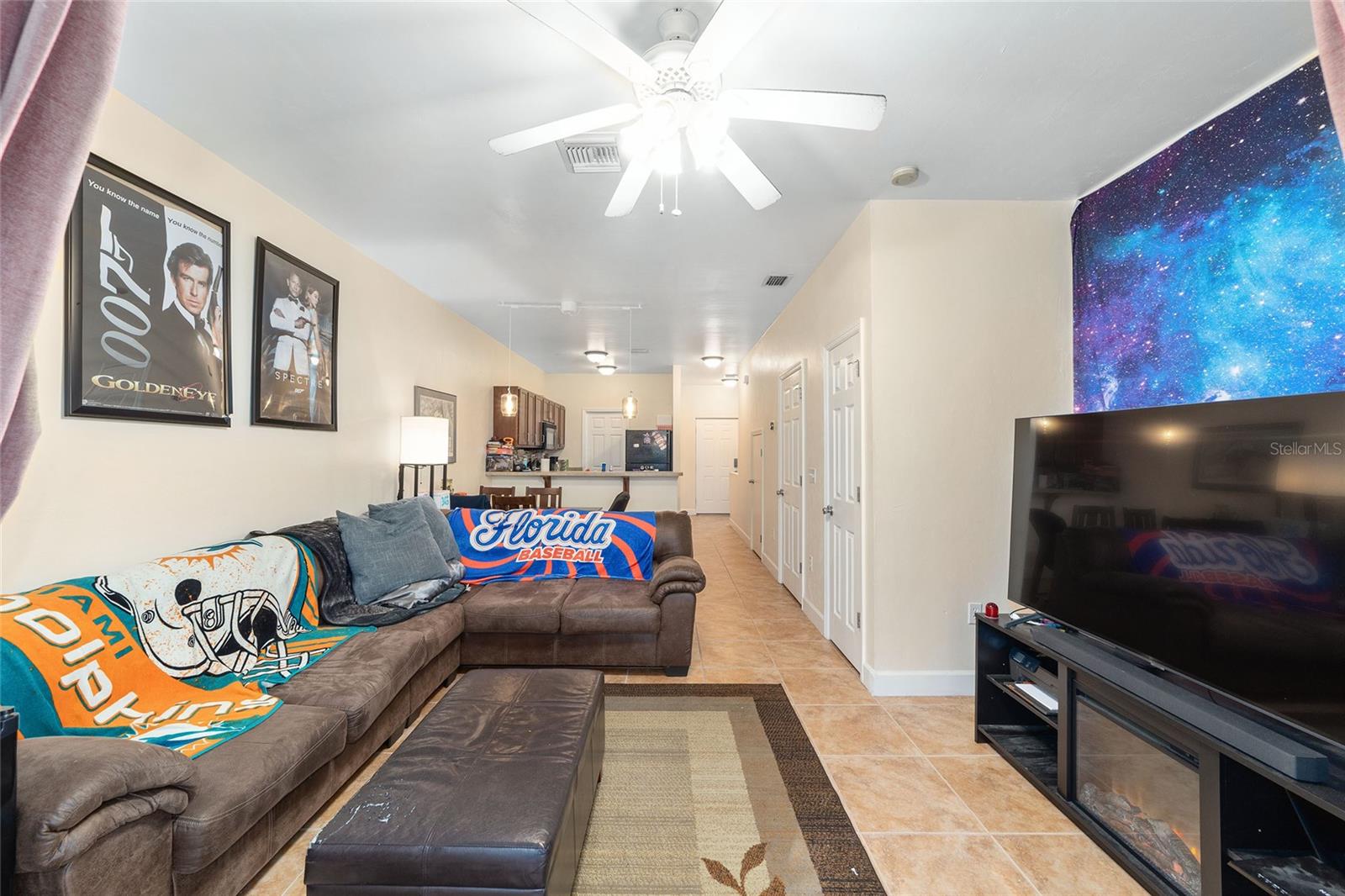 Image 18 of 32 For 2915 35th Place 102