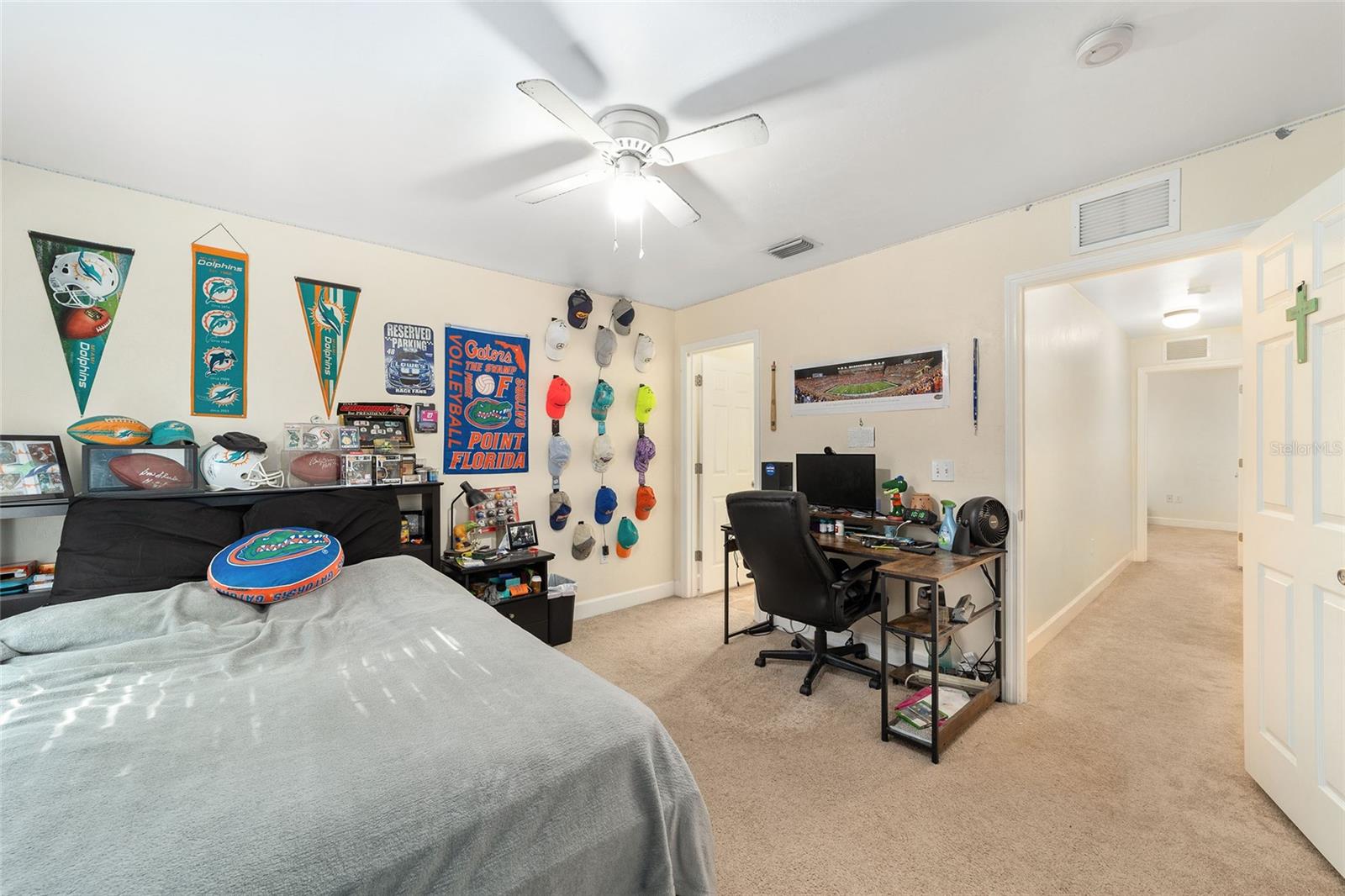 Image 23 of 32 For 2915 35th Place 102