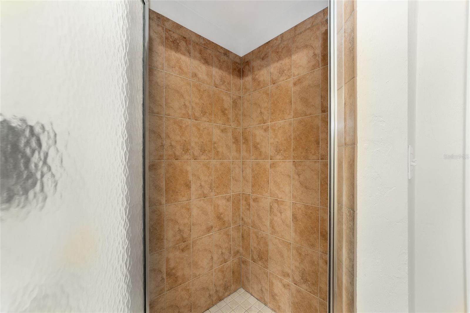 Image 26 of 32 For 2915 35th Place 102