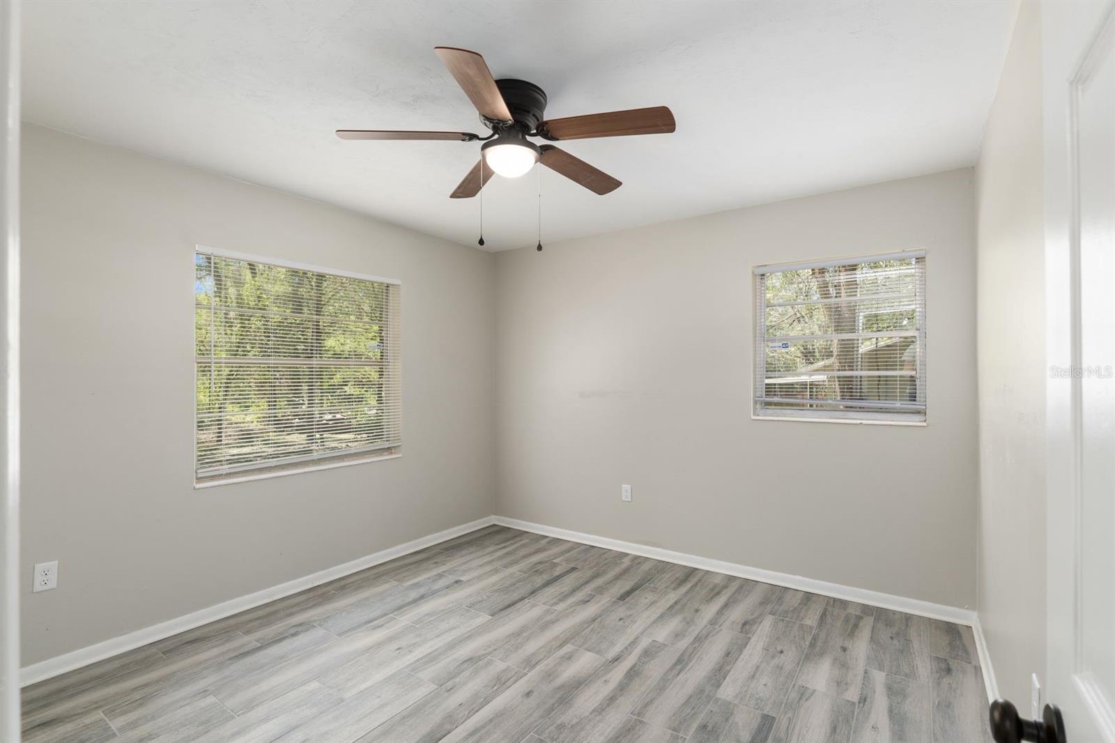 Image 10 of 11 For 605 9th Circle