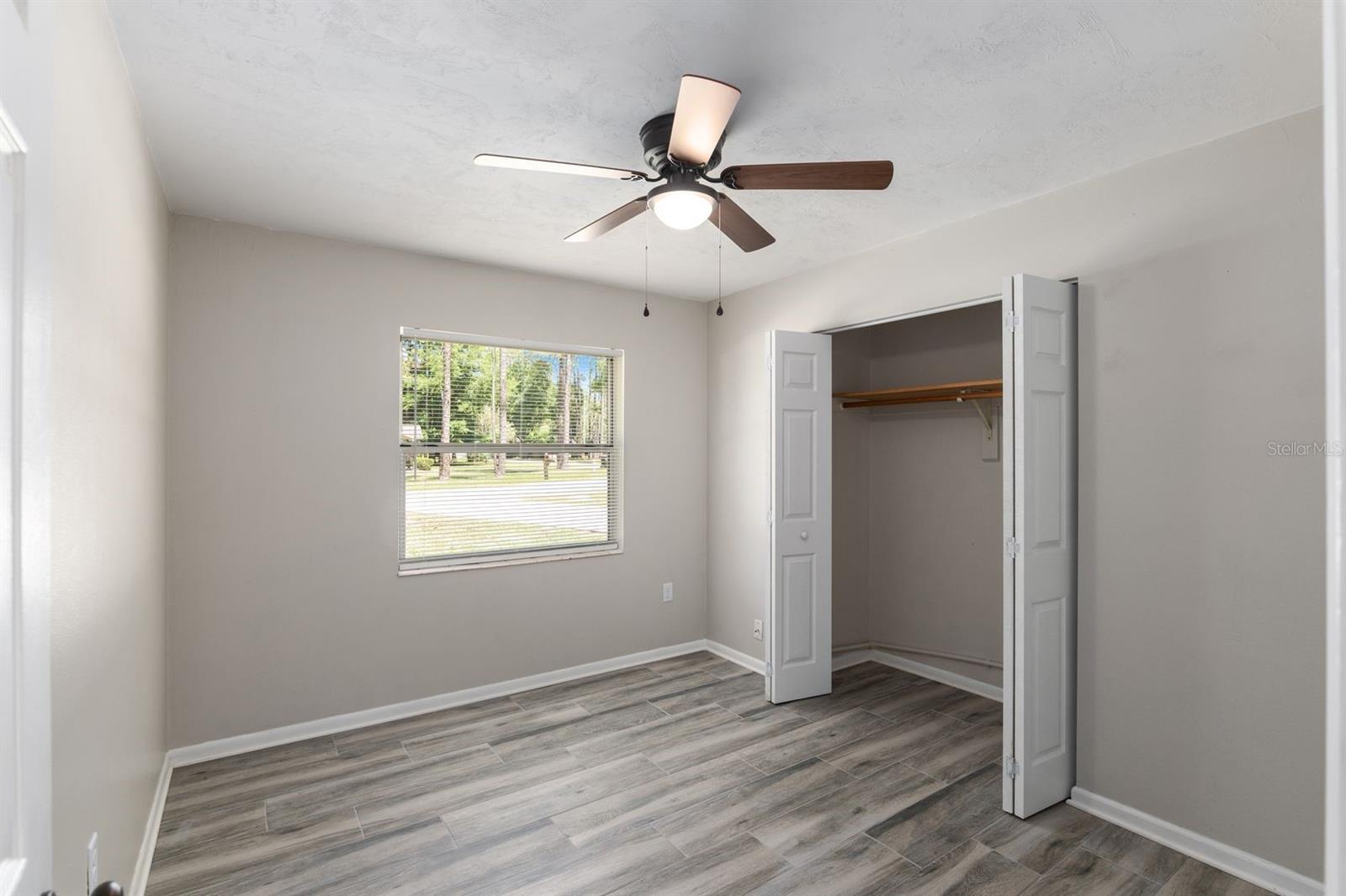 Image 7 of 11 For 605 9th Circle