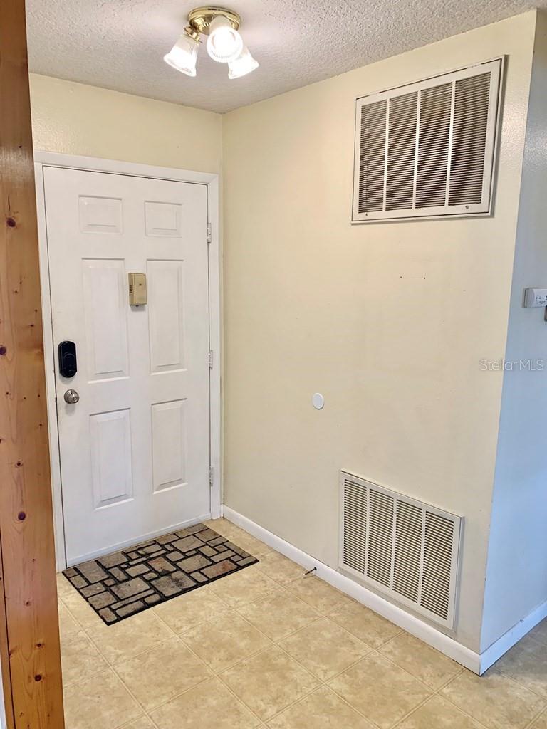 Image 18 of 29 For 7644 Arlight Drive