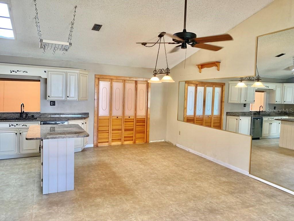 Image 5 of 29 For 7644 Arlight Drive