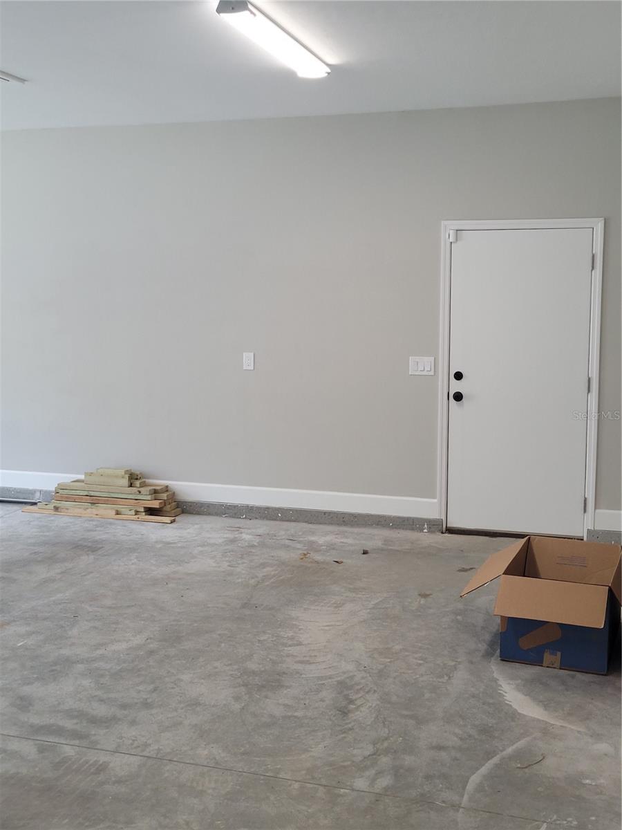 Image 21 of 76 For 21920 111th Avenue