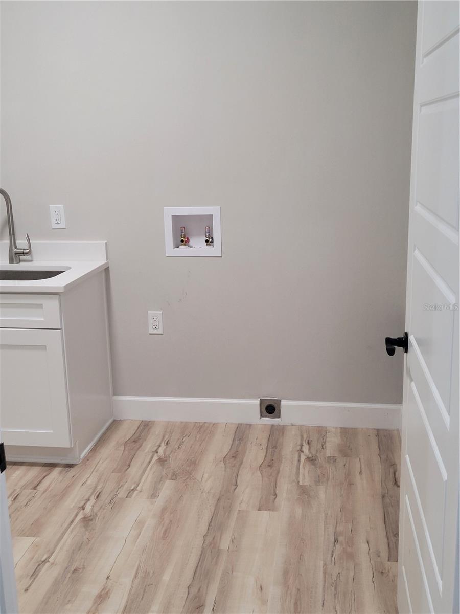 Image 25 of 76 For 21920 111th Avenue