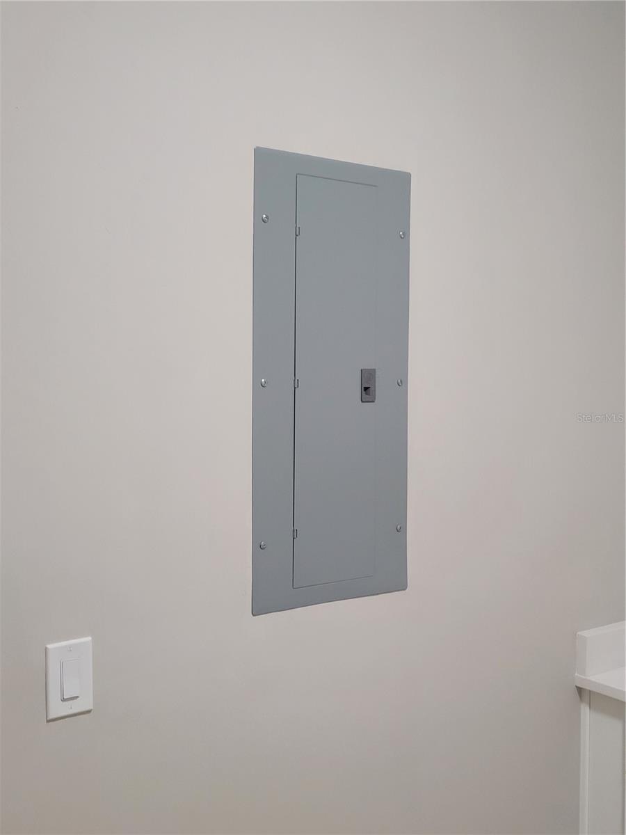 Image 28 of 76 For 21920 111th Avenue