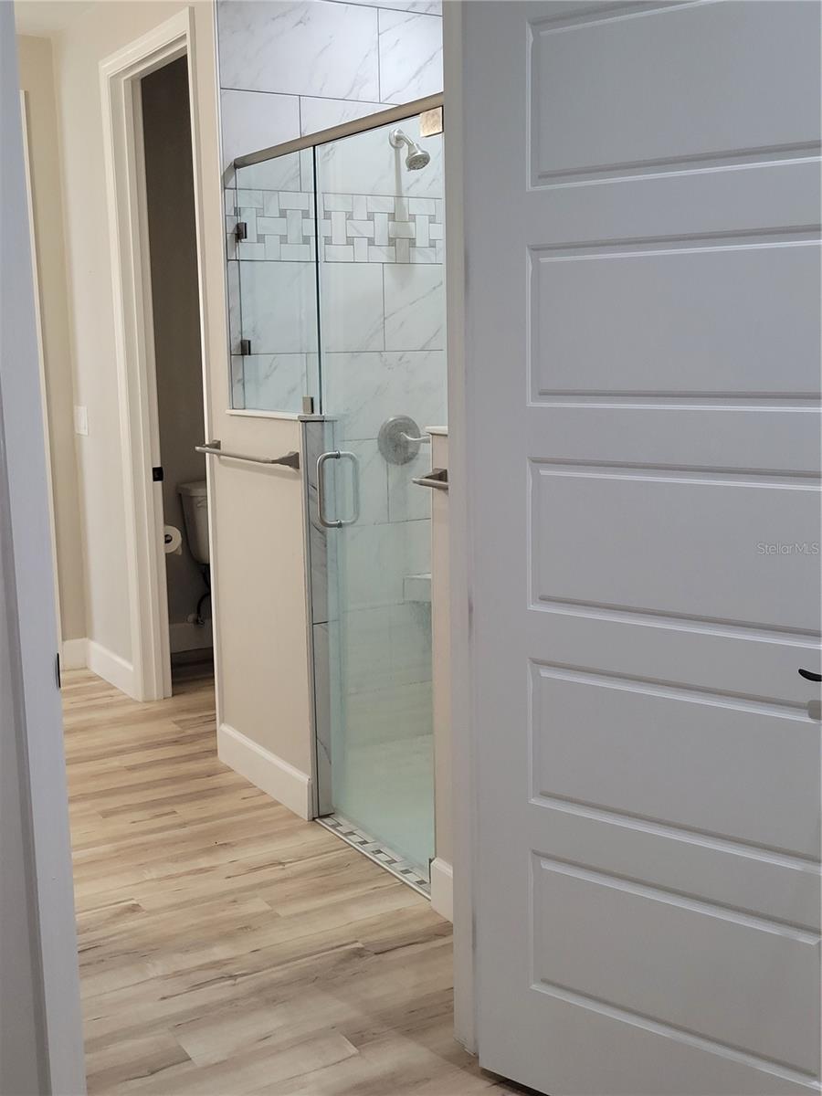 Image 41 of 76 For 21920 111th Avenue