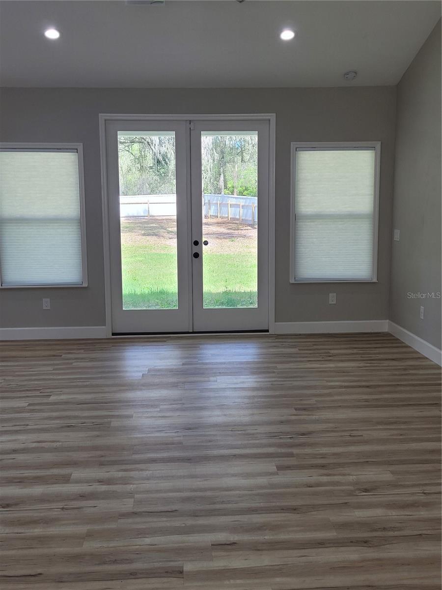 Image 53 of 76 For 21920 111th Avenue