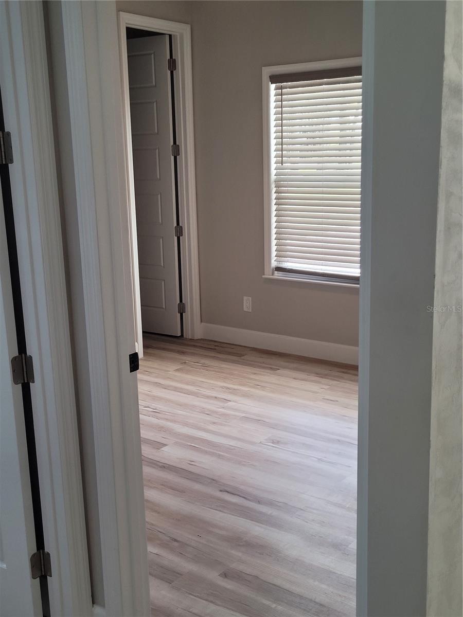 Image 61 of 76 For 21920 111th Avenue