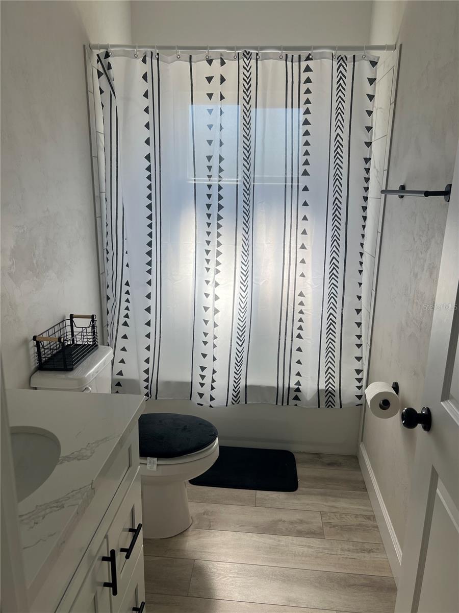 Image 11 of 13 For 7746 70th Avenue