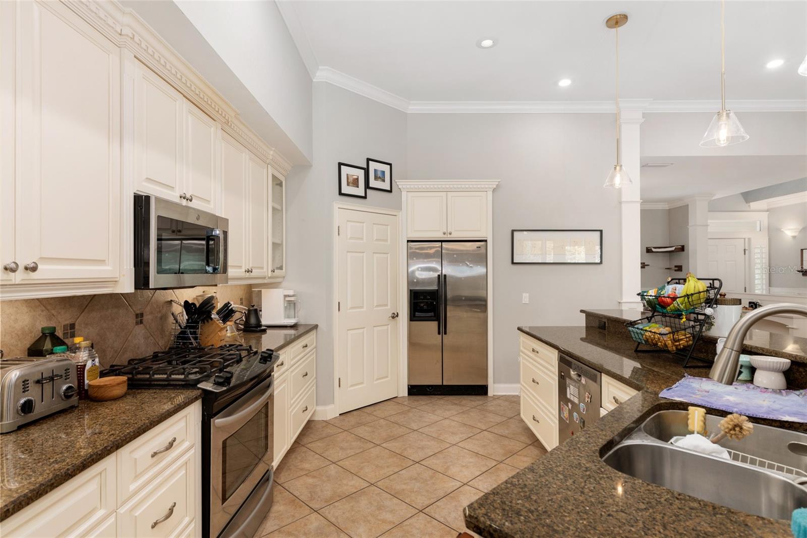 Image 23 of 62 For 3773 21st Drive